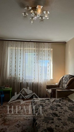 Продається 3 кмн квартра в спальному районі з гарною інфраструктурою - фото 1