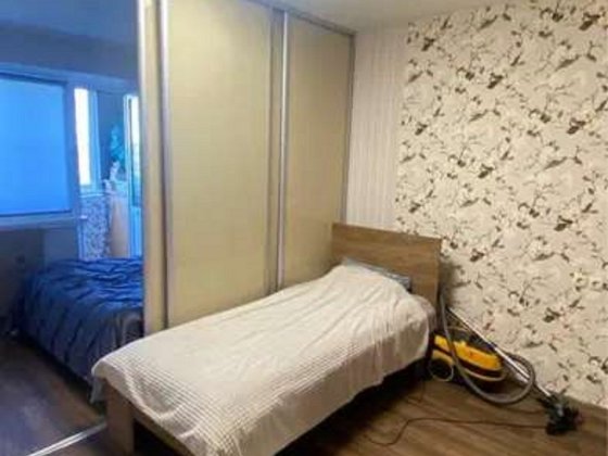 Продається 2к. квартира на вул. Райдужна, 21а Киев