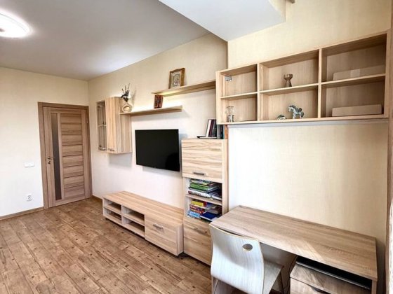 Продається 1-кімнатна квартира в новобудові провулок Миру з меблями Черновцы