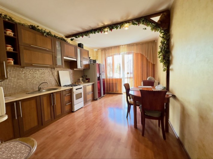 Простора 2-кімн. квартира по вул.Відінській - фото 1