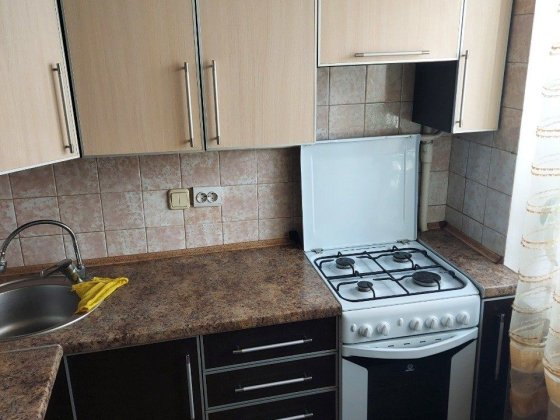 Продам 3 кімнатну квартиру в самому серці міста 2 поверх на Британські Сумы