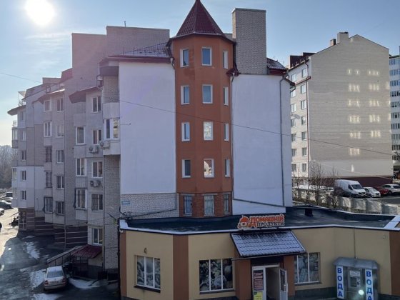 Продаю дворівневу сиру квартиру. Тернополь