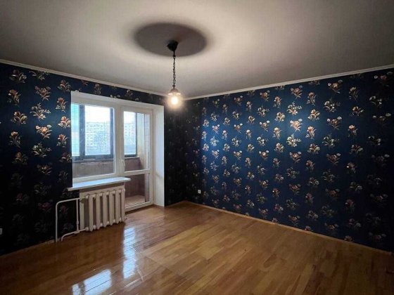 Продаж 3-кімнатної квартири на Садах-2 Полтава