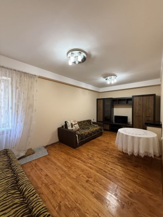 Продам 3-кімнатна квартиа з окремим входом - фото 1