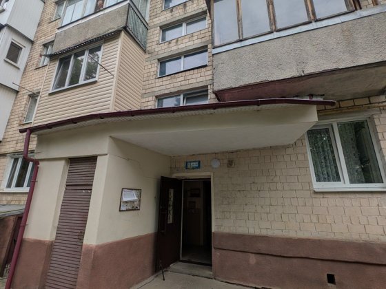 Продаж 1-кім р-н Майдану Черновцы