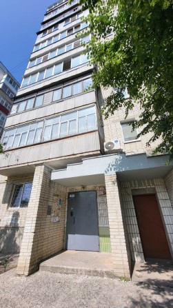 Продам 2к квартиру у цегляному будинку - фото 1