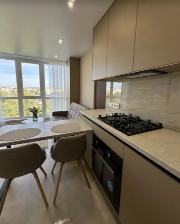 Продаж 1к квартири 47 кв. м на пров. Цегельний - фото 1