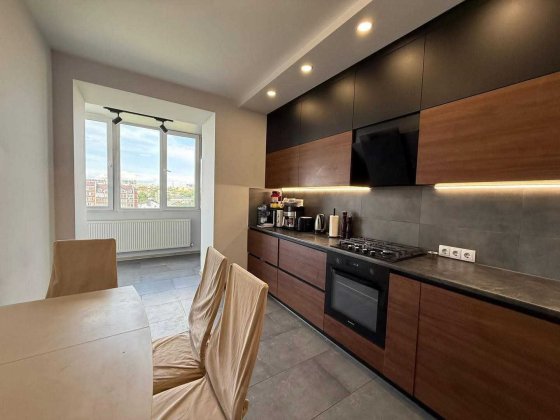 Продається простора 2к.квартира в центрі міста Тернопіль