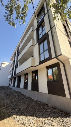 Продаж 1 кім квартири у центрі в новобудові - фото 1