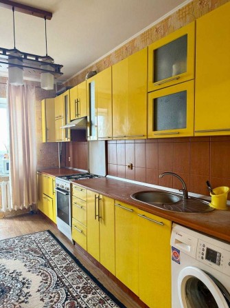 Продаж трикімнатної квартири з евроремонтом в Новобудові Код: 21123 - фото 1