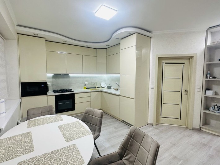 Продам 2-кімнатну квартиру 58 м² - фото 1
