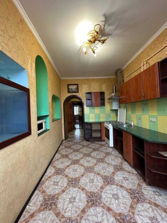 Великогабаритна  трикімнатна квартира в БОС Соборна   80 000 - фото 1