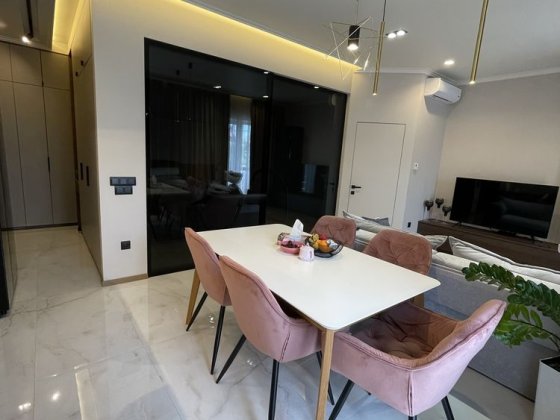 Продається стильна 1,5 кімнатна квартира у затишному районі Ужгород