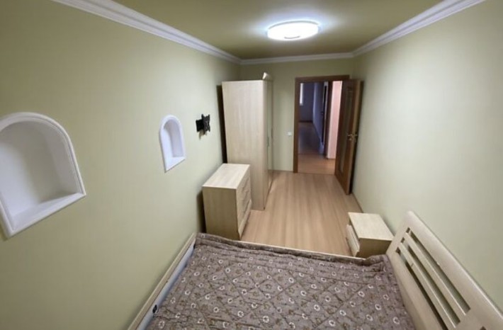 Продається 3 кімнатна квартира в тихому районі - фото 1