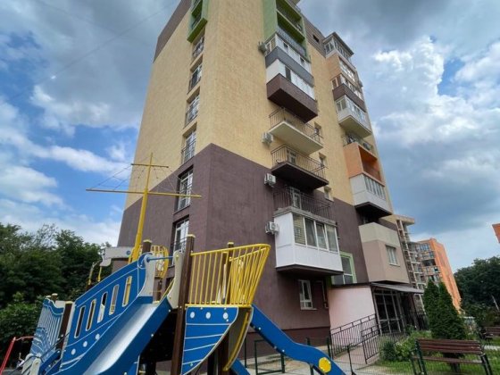 БЕЗ КОМІСІЇ! Класна2-хVIPновобуд,РІВНЕНСЬКА(5хв доТЦ МАЙДАН,McDonalds) Чернівці