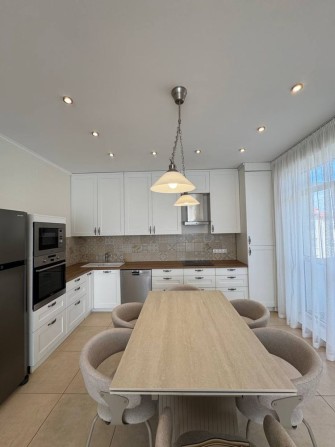 Продаж просторої 2 рівневої квартири - фото 1