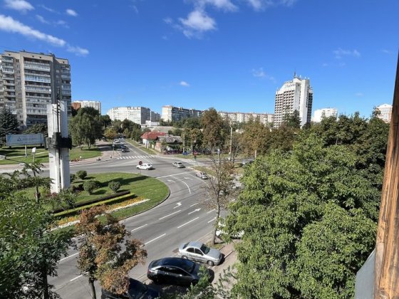 Продаж видовоі 1-кім квартири Чернигов