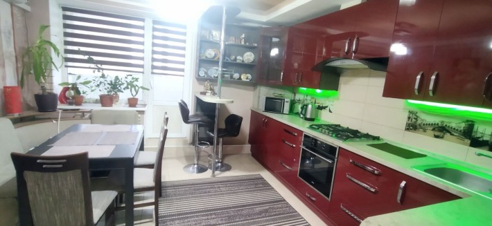 Продам 2к в елітному будинку в центрі міста - фото 1