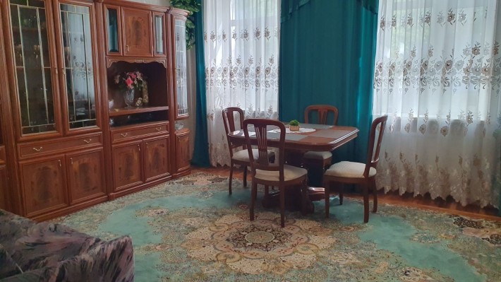 Трёхкомнатная квартира в сталинке, начало Г. Кондратьева (Щепкина) - фото 1