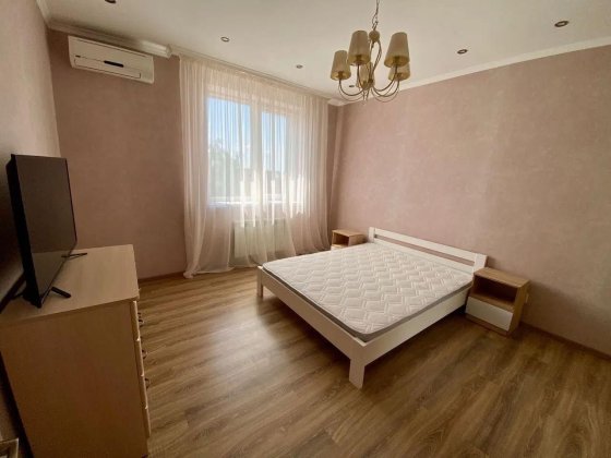 1-к, Осипенка вул., Компотный Ужгород