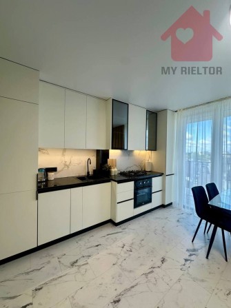 Продаж двокімнатної квартири ЖК В 4 - фото 1