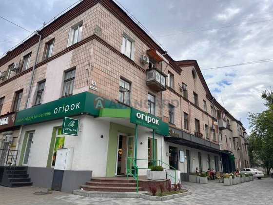 вул.Смілянська 3-кім квартира в цегляному будинку, Є-відновлення Черкаси