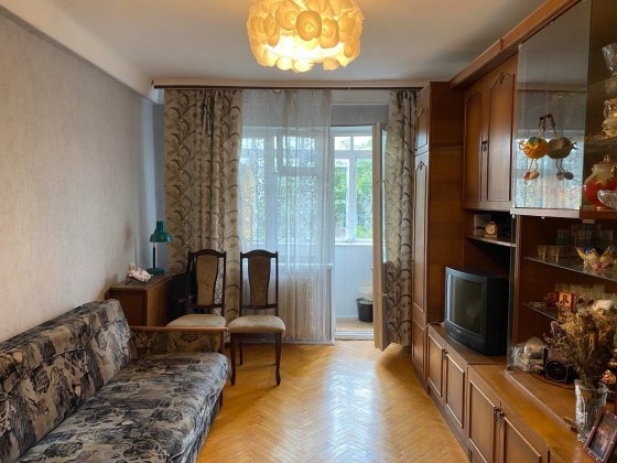 Двокімнатна, вулиця Перемишльська 10, Виноградар Киев