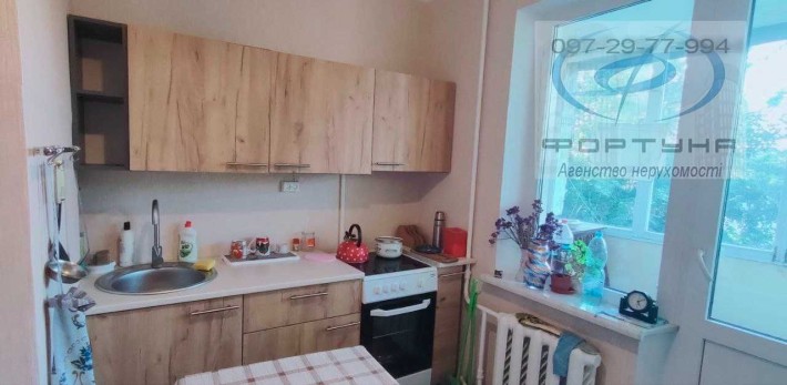 Продам ОХАЙНУ 1 кімнатну квартиру ройон ПЗР - фото 1