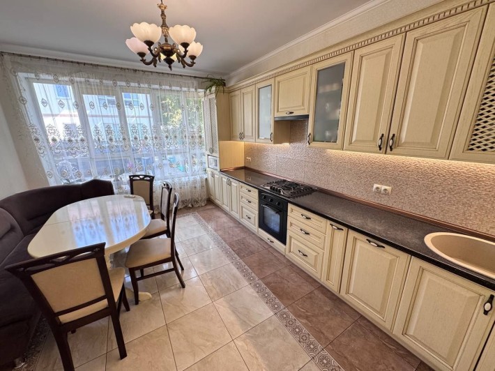 Продаж двокімнатної квартири в котеджі р-н Аграрного універсітету - фото 1