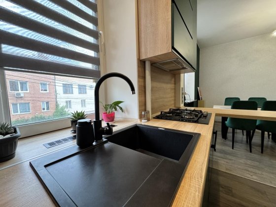 Квартира з сучасним дорогим ремонтом у центрі міста Винница