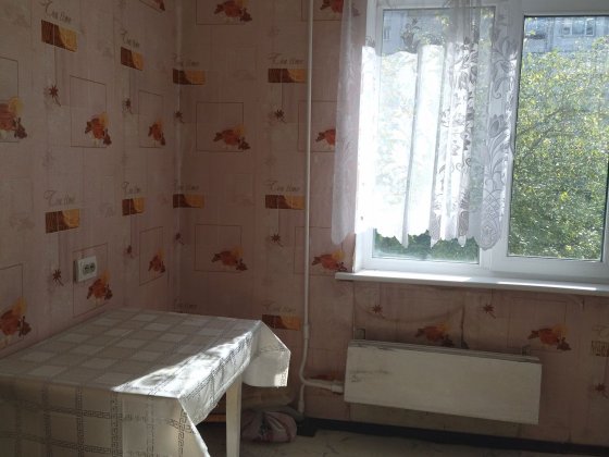 Продам однокомнатную квартиру ул. Мстиславская 42 Чернигов