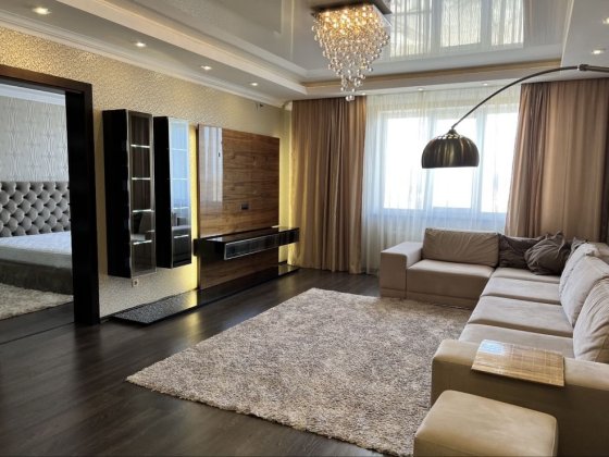 Продам люксову 3-кімнатну квартиру на Казбетi! Черкаси