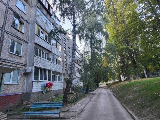 !!! Гарна локація. 2во кімнатна квартира по вул.Доценка Чернигов