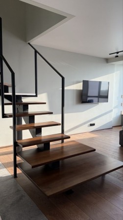 3кім квартира 100м2.Дизайн. ремонт,меблі,техніка.Є-оселя,є-відновлення - фото 1