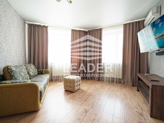 Продам 2х.Жк"Пироговський"-Дві окремі кімнати+гардероб+Дві Панорами! Вінниця