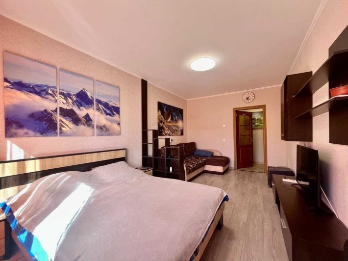 ПРОДАЖ гарненької 1-кімнатної квартири в р-ні Епіцентру (Сертифікат) - фото 1