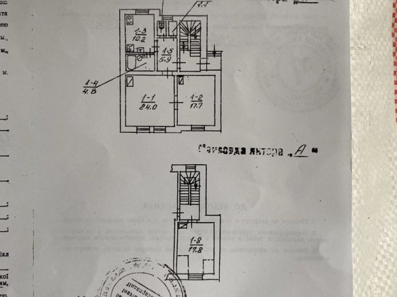 Продаж двокімнатної+ мансардний поверх Черновцы