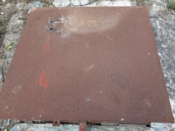 Погреб виложен с кирпича Кам'янське