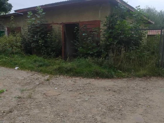 продаж гаража приватизованою земельною ділянкою Долина