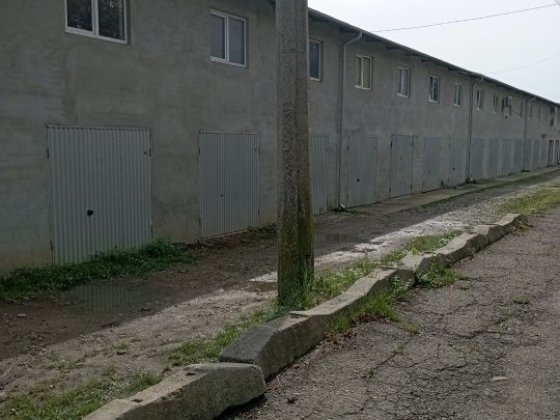 Гараж+кімната Богуна.Продам або оренда Коломия