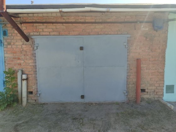 Продам капітальний  гараж Павлоград