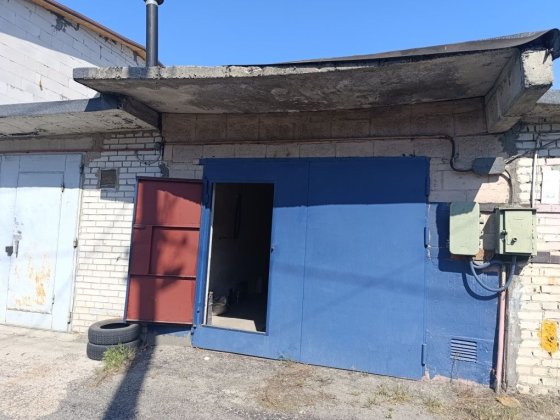 ПРОДАМ великий гараж АГК 2 Новая Украинка