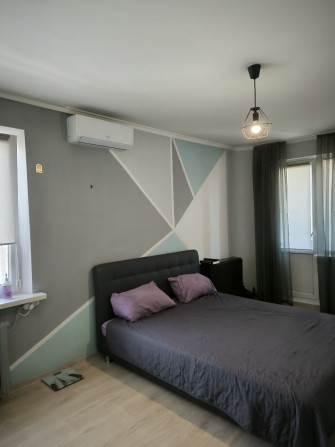 Затишна 3-Кімнатна Квартира З Ремонтом. Облаштована Всім Необхідним - фото 1