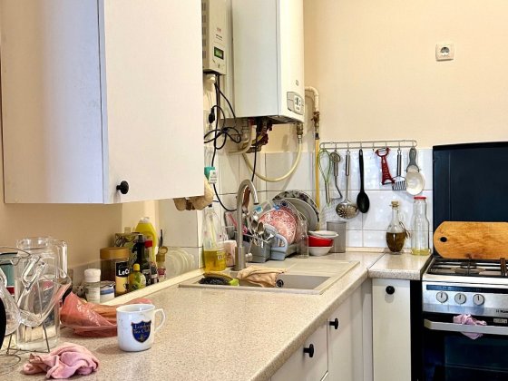 СМ 4 х кім квартира в домі на дві сімї, з двором у м.Чернівці в центрі Чернівці