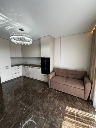 Продається 1,5 кім квартира на радіщева - фото 1