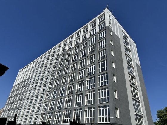 1 кім кв. 48м в центрі вул. Стуса ( Чернишевського) 3 поверх Чернигов