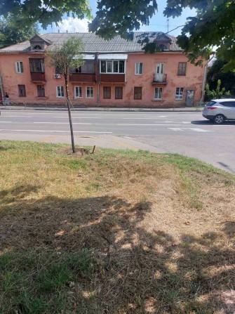 3 кімн. квартира , 1 поверх під бізнес або житло - фото 1