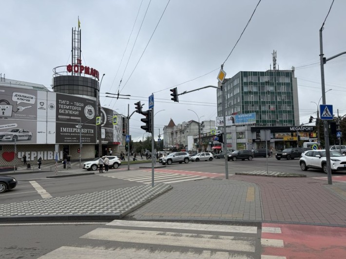 МОЖНА ПІД Є ВІДНОВЛЕННЯ  Продам 2 кімнатну квартиру район Формаркету - фото 1