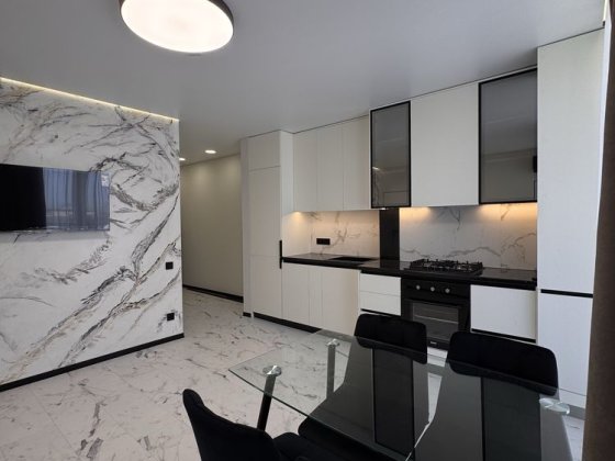 Продається нова 2-х кімнатна. Боздош Ужгород