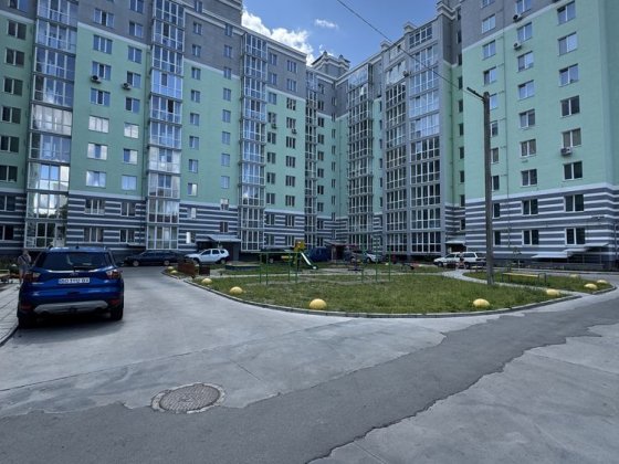 Продаж 1- но кімнатної квартири , Новобудова Чернигов